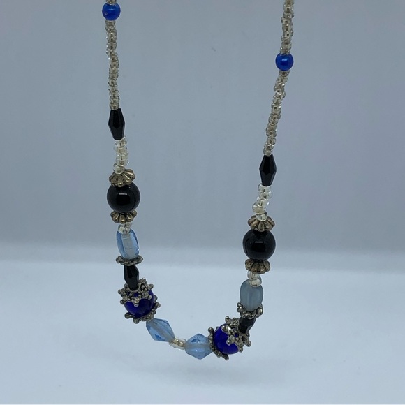Beaded Fashion Jewellery Necklace - Picture 2 of 5